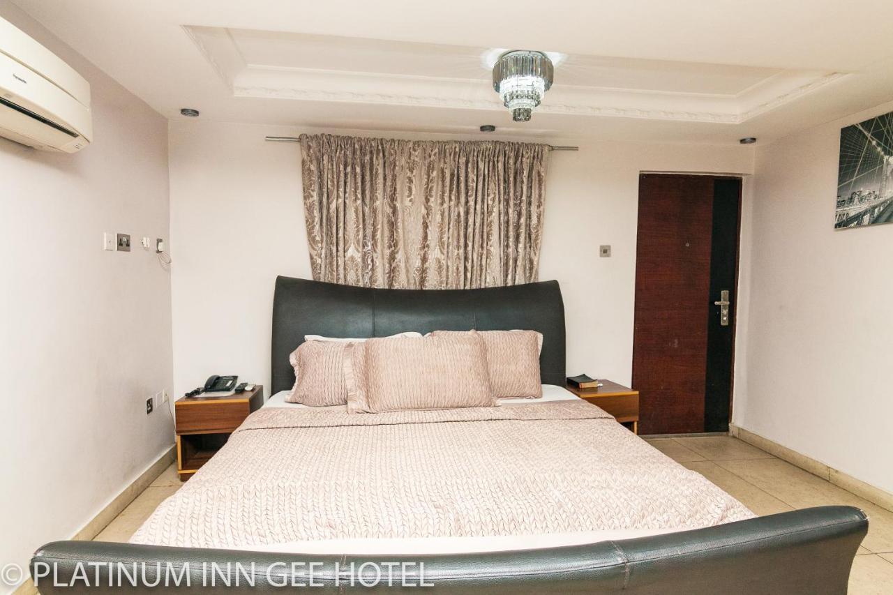 Platinum Inn Gee Hotel Suru Lere Exterior photo